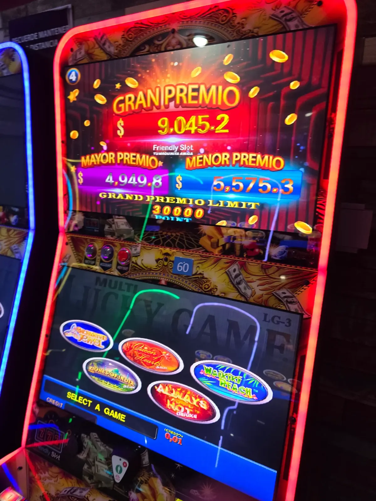 Máquina Doble Pantalla 24"7 maquina tragamonedas